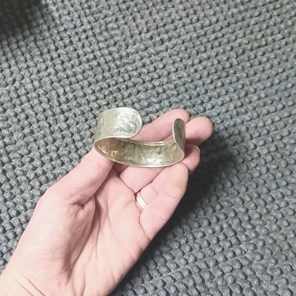 🏷3/$15 Bracelet - Picture 3 of 3